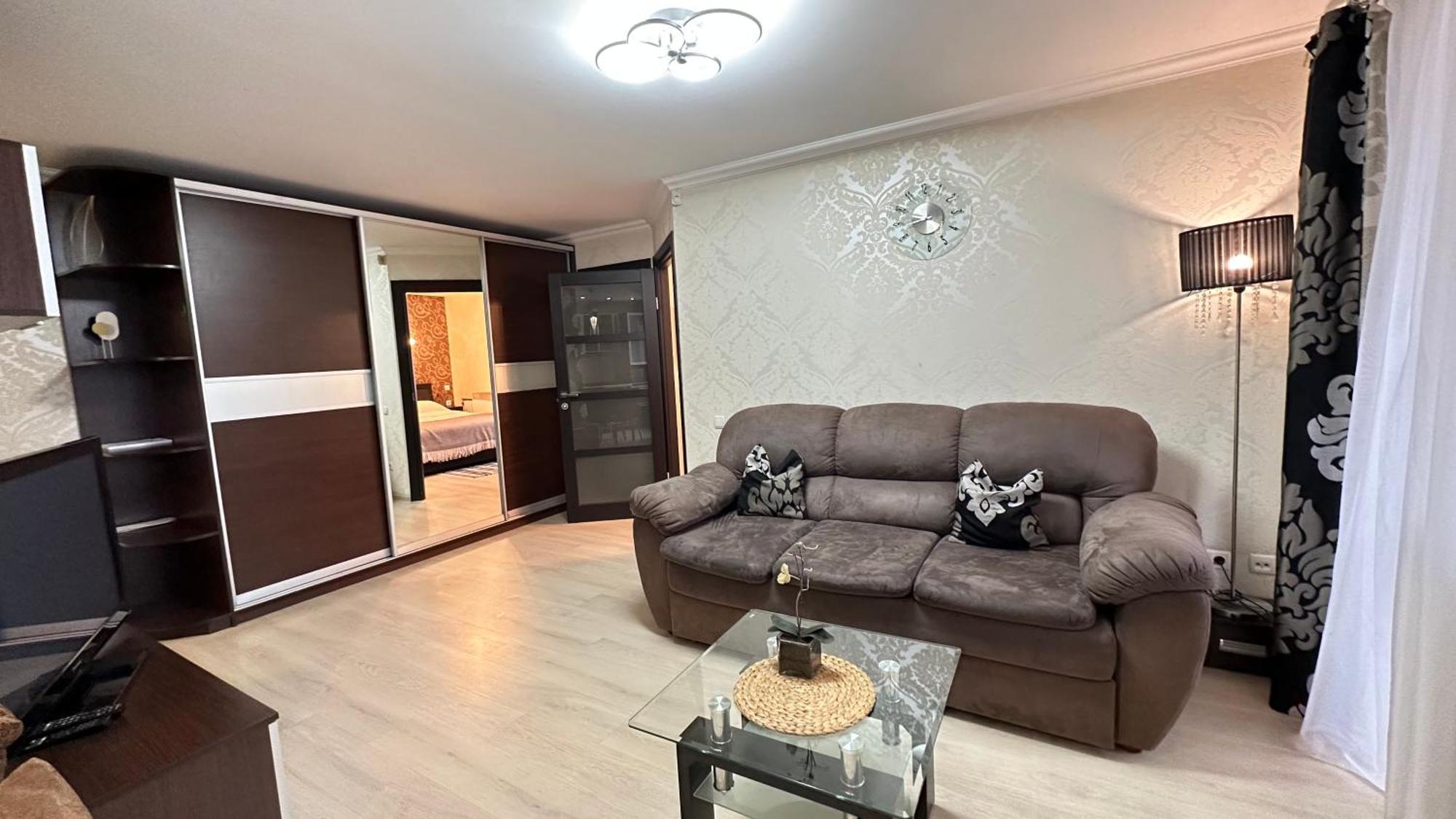 Apartment On Nauki Avenue 102 ドニプロペトロウシク エクステリア 写真