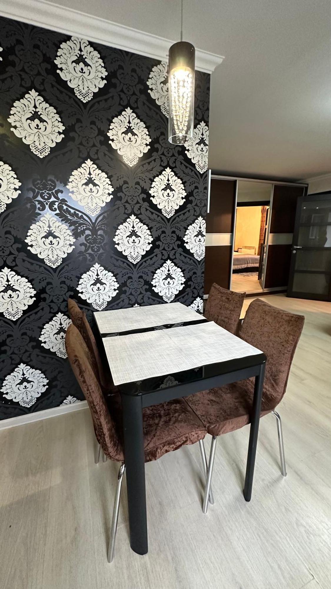 Apartment On Nauki Avenue 102 ドニプロペトロウシク エクステリア 写真