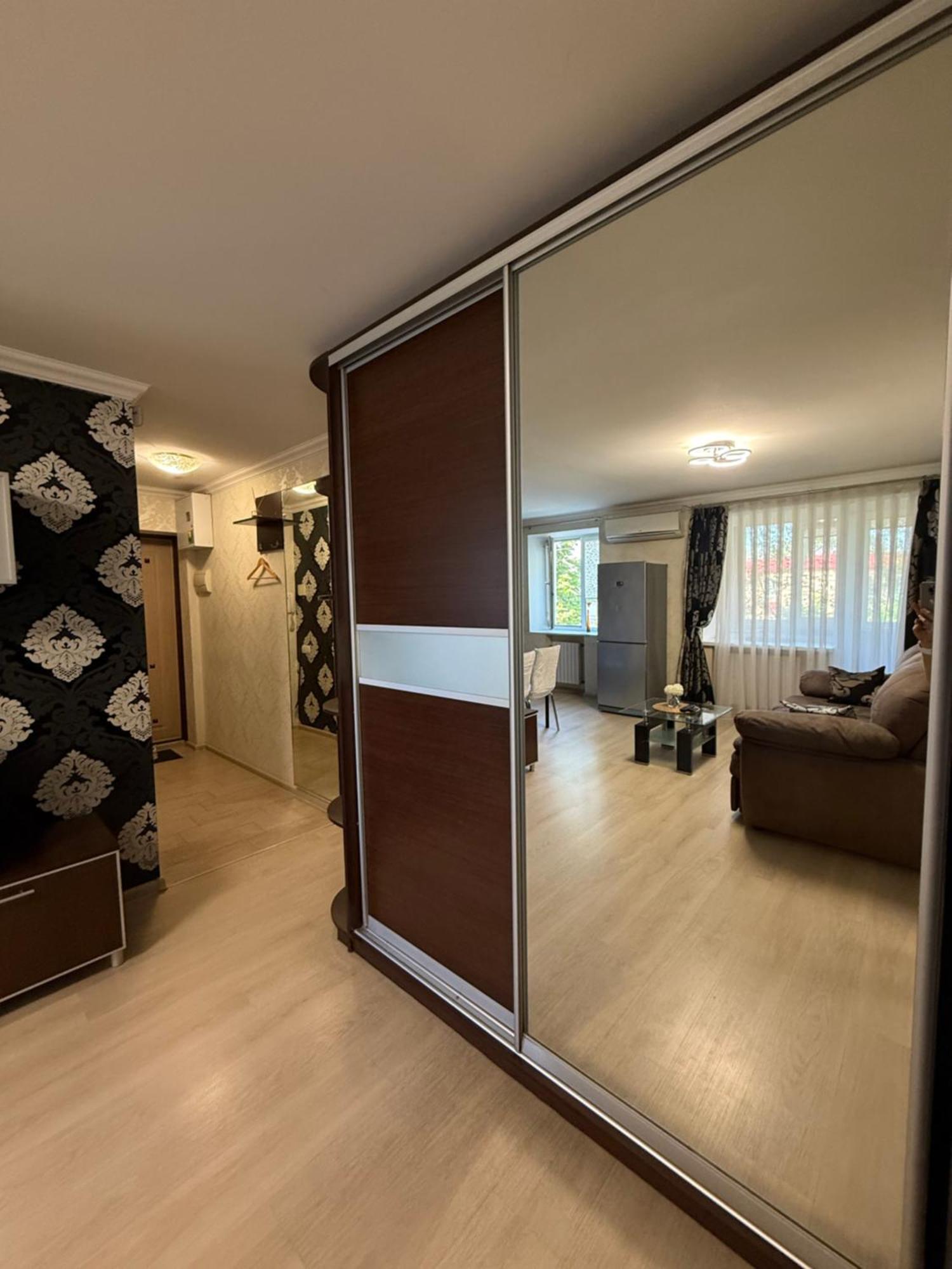 Apartment On Nauki Avenue 102 ドニプロペトロウシク エクステリア 写真